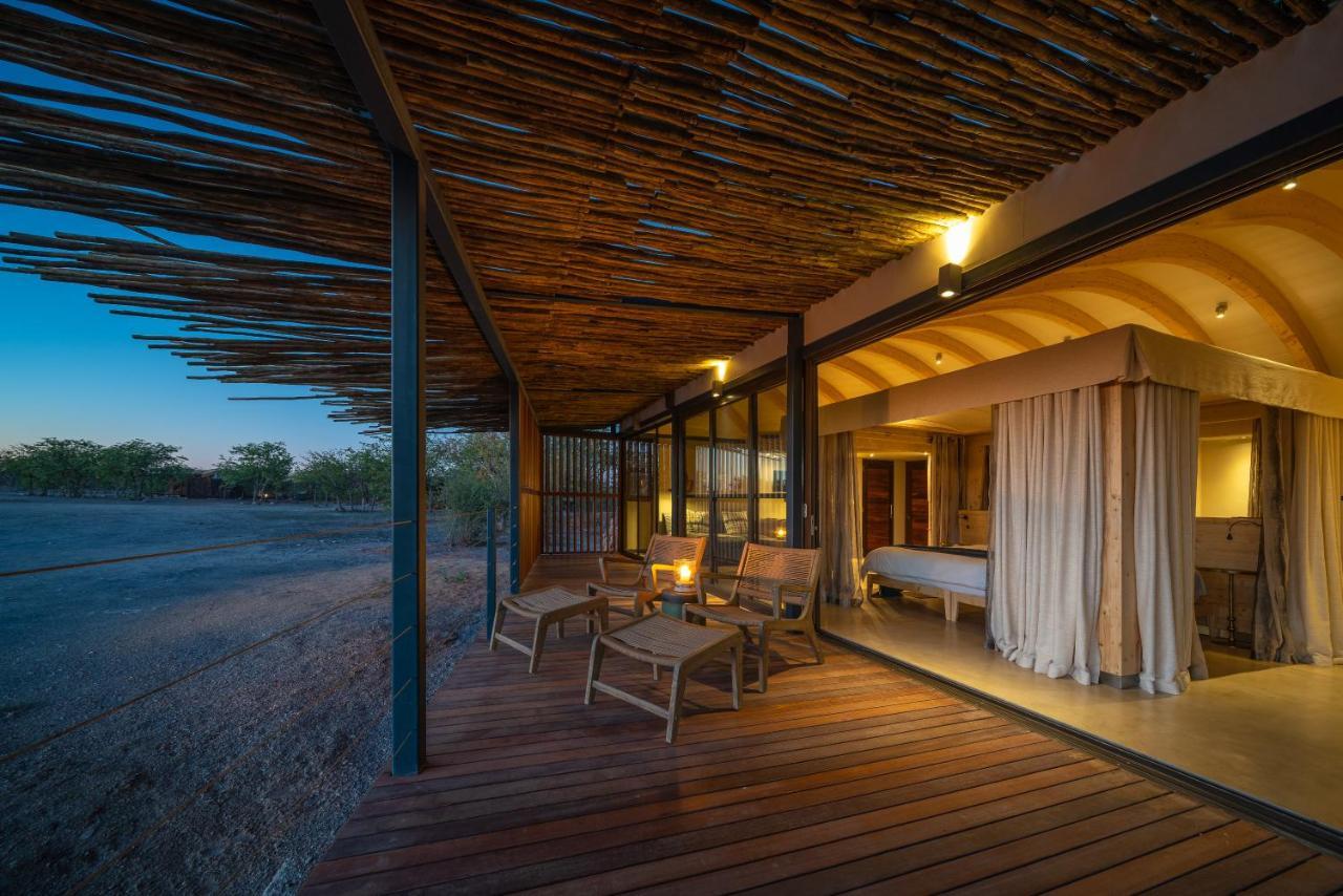 Anderssons At Ongava Villa Okaukuejo Exterior photo